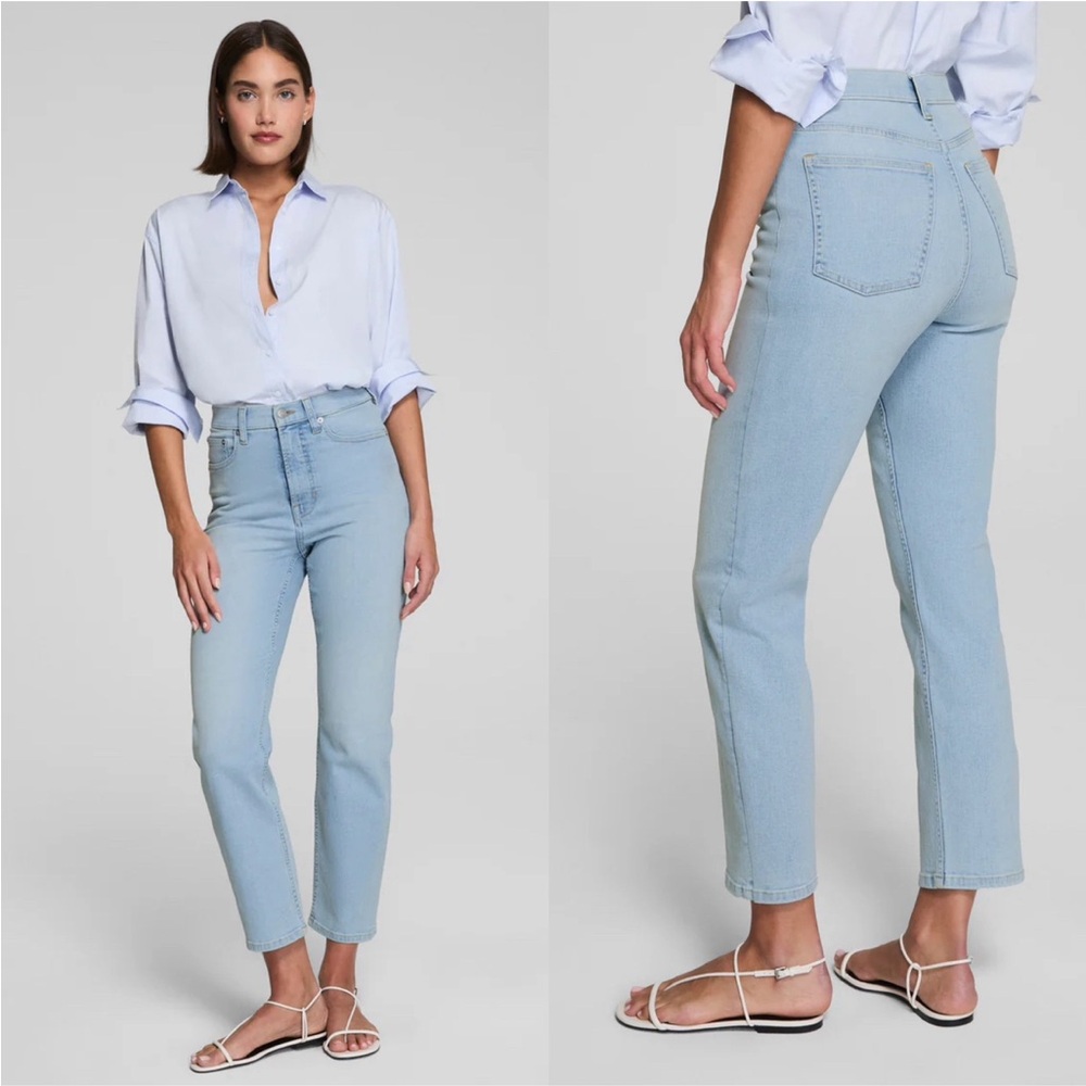 NWT Spanx Lycra Fitsense Slim Straight Jeans in Turner Wash Sz 6 - Picture 1 of 16